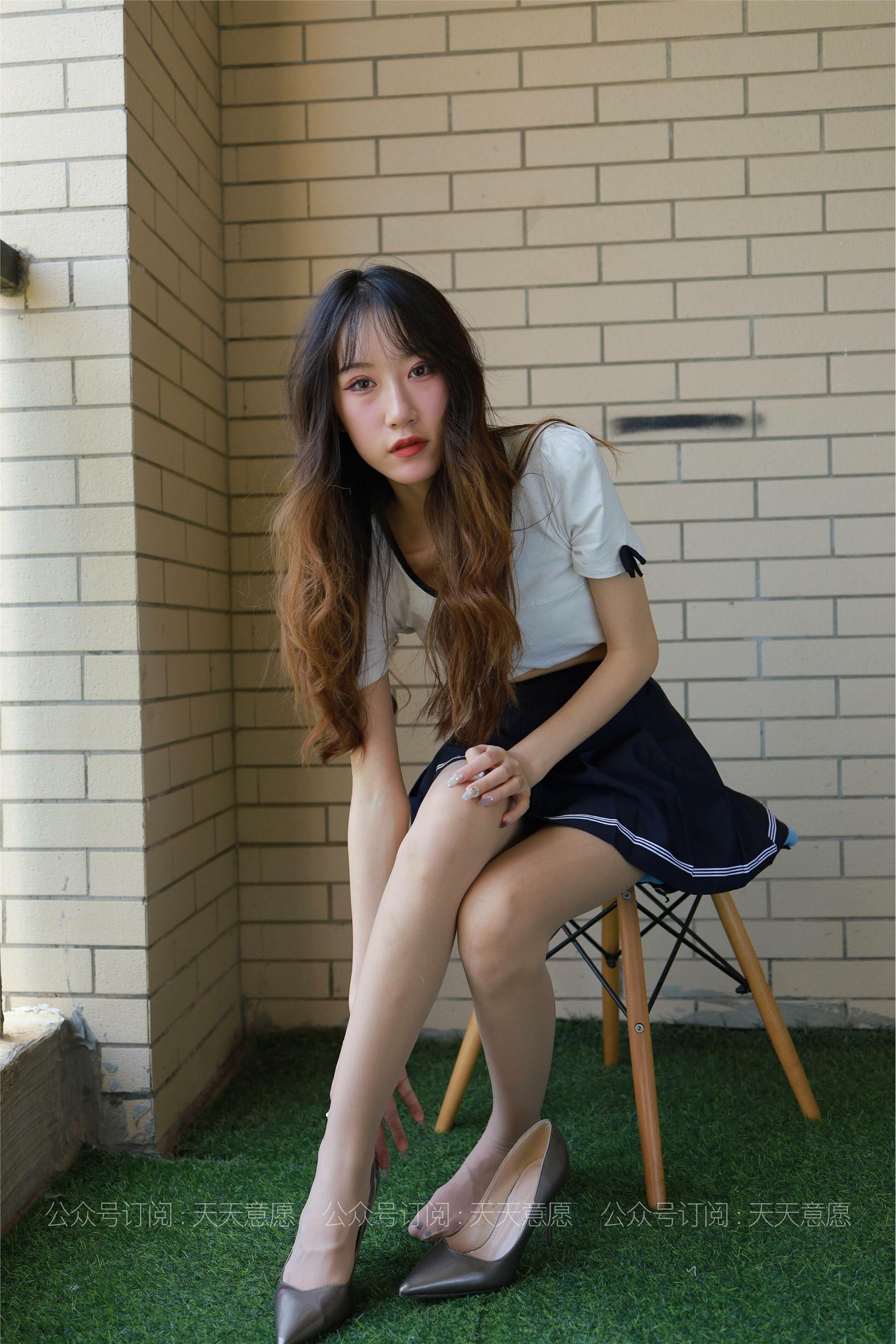 IESS - Model: Yi Yi, Girl with Long Legs